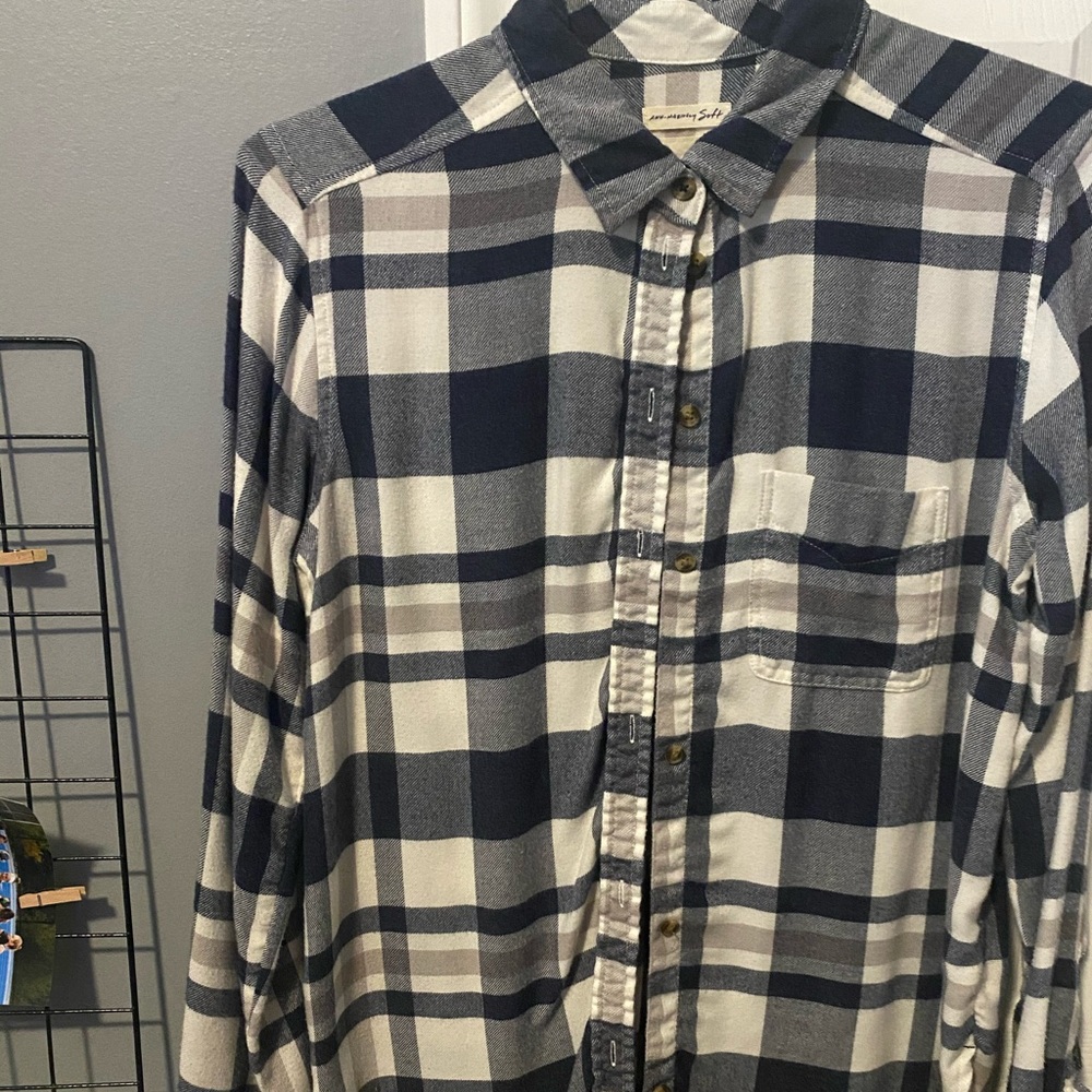 American Eagle Plaid Top